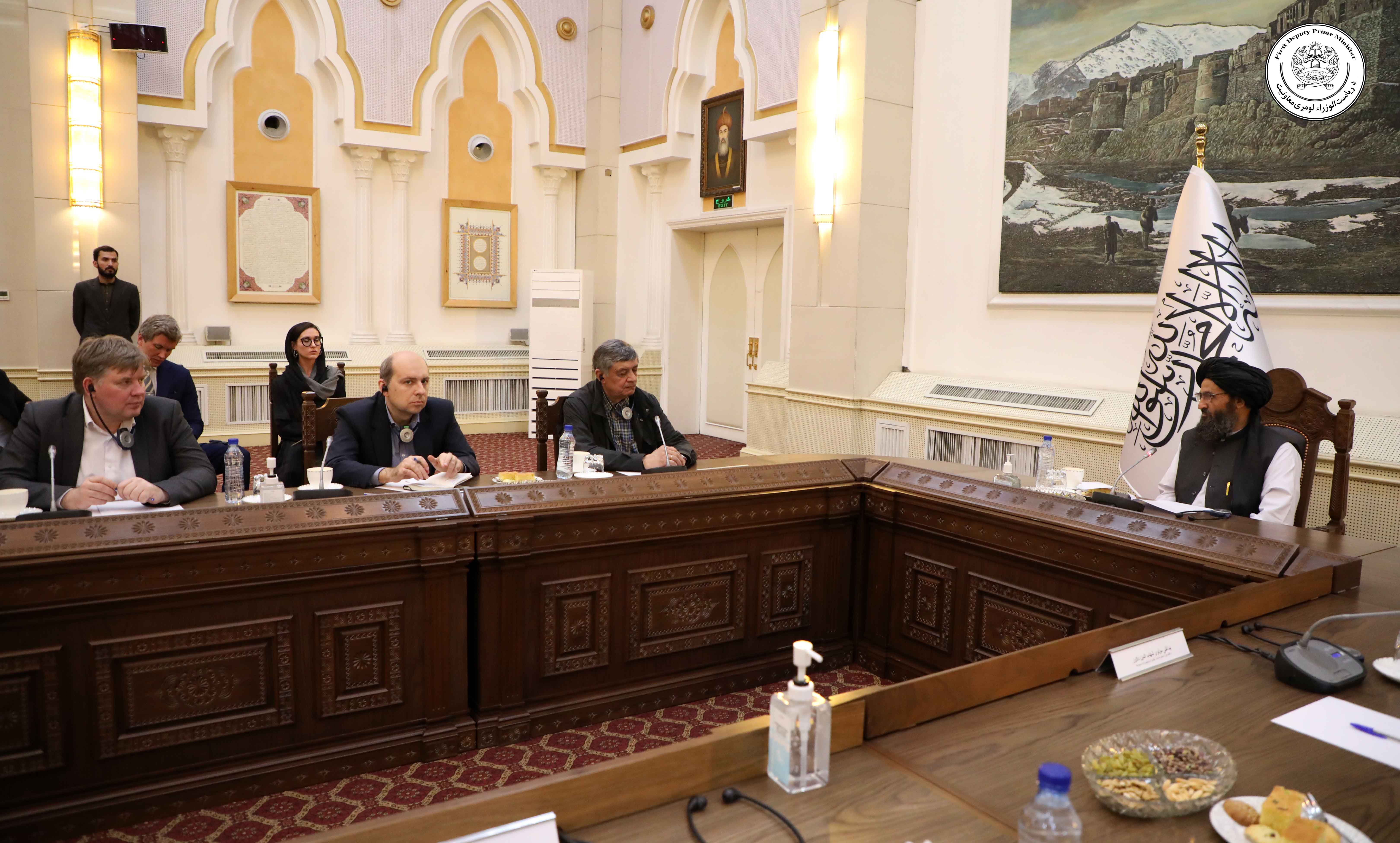دیدار ضمیر کابلوف نماینده ویژه‌ای روسیه برای افغانستان با معاون نخست ریاست‌الوزراء