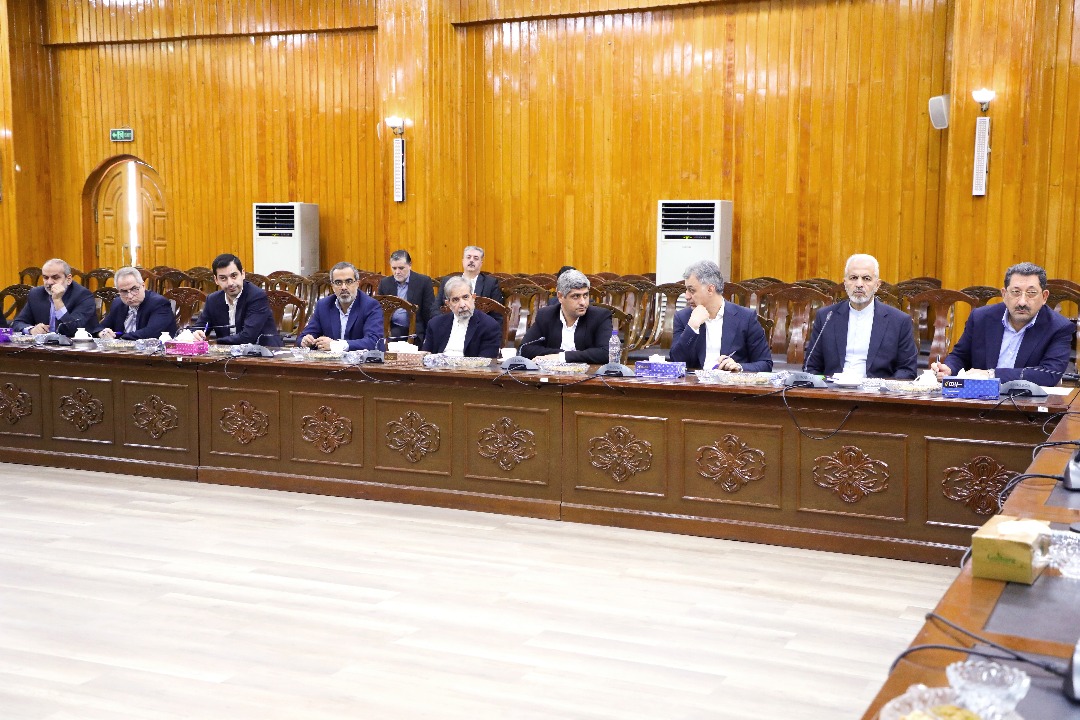 د ریاست‌الوزراء اقتصادي مرستیال محترم ملا عبدالغني برادر اخوند نن د روان ۱۴۰۴ لمریز کال د سنبلې میاشتې په ۲۵مه نېټه په خپل کاري دفتر کې د ایران اسلامي جمهوریت د صنعت، سوداګرۍ او کانونو له وزیر سید محمد اتابک او مل پلاوي سره وکتل.