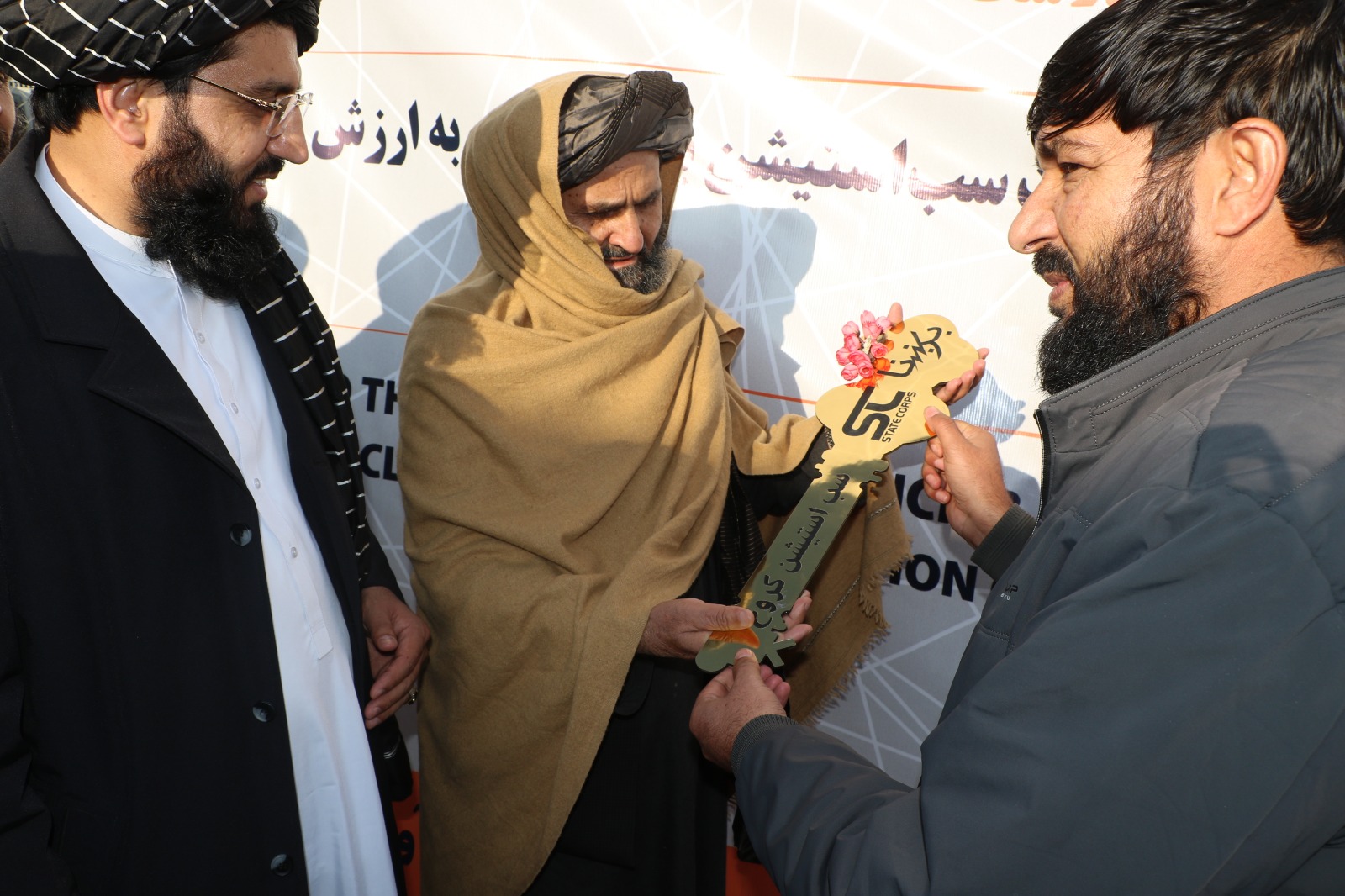 د رياست الوزراء اقتصادي مرستيال هرات ولايت کې څلور سب سټېشنونه ګټې اخيستنې ته وسپارل