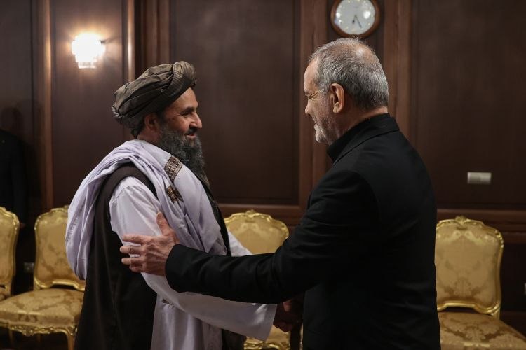 د ریاست الوزراء اقتصادي مرستیال د ایران له ولسمشر سره وکتل
